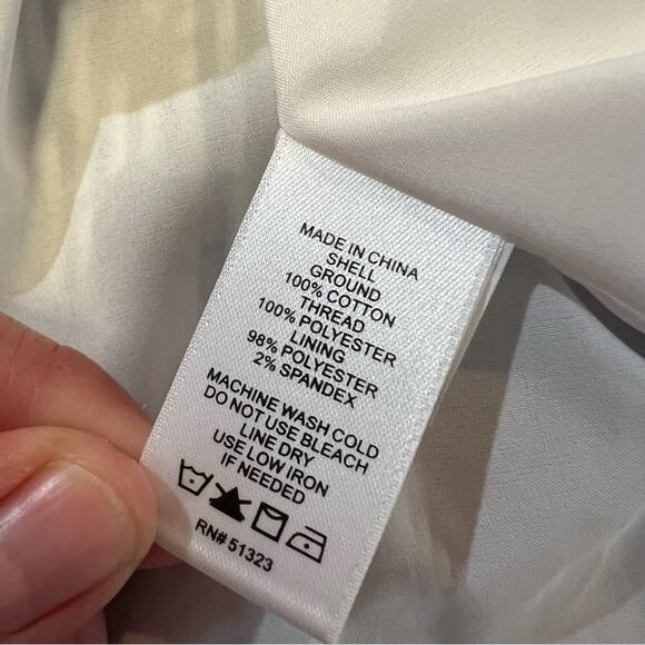 CeCe NWT Rosanna Embroidered Off Shoulder Dress Blue and White size 10 - Picture 5 of 12